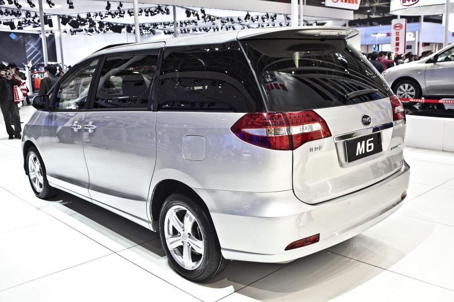  BYD M6 2010 года  (фото 5 из 23)